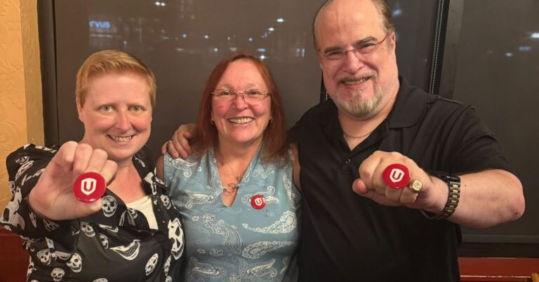 Unifor welcomes 750 new members from WestJet’s Calgary call centre